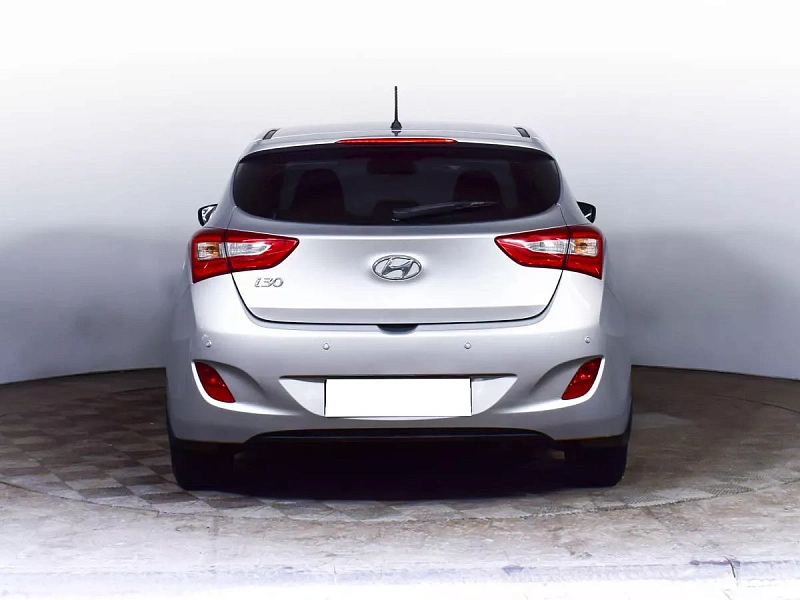 i30