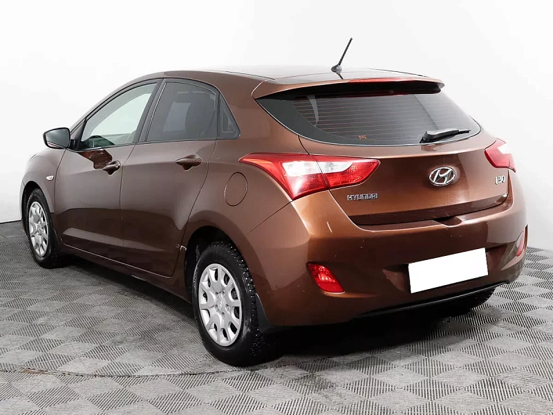 i30