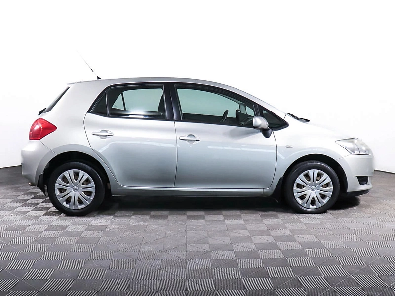 Auris