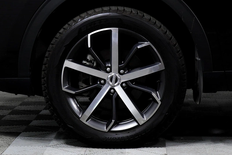 F7x