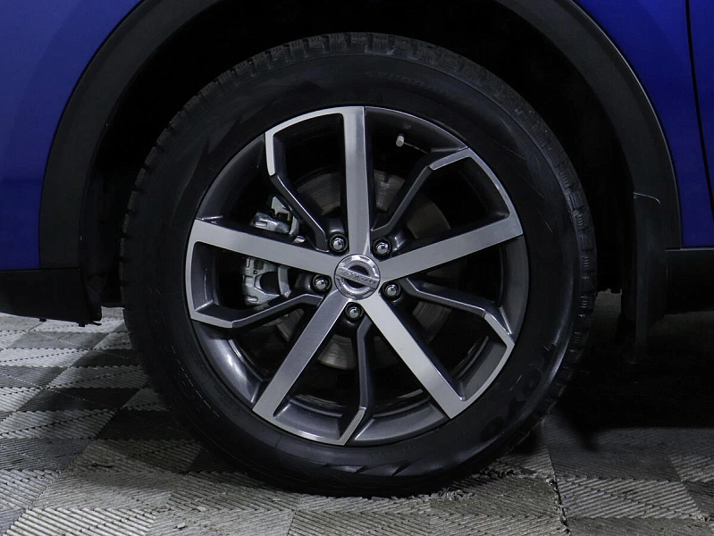 F7x