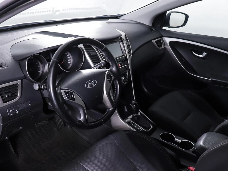i30