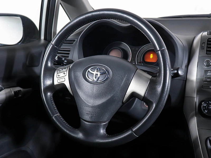 Auris
