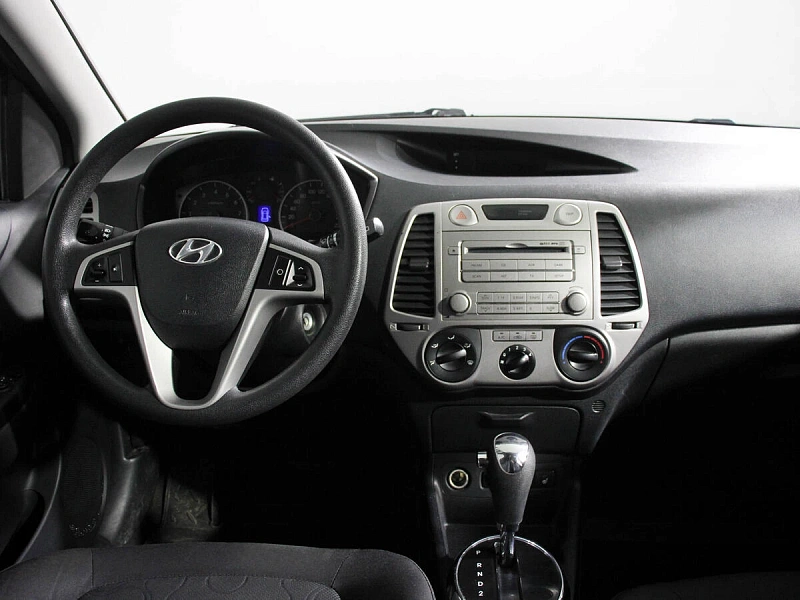 i20