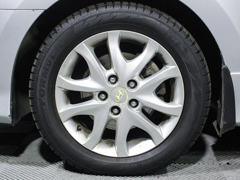 i30