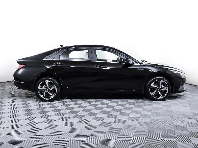 Elantra
