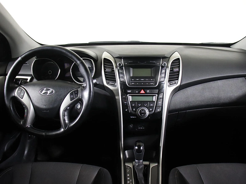 i30