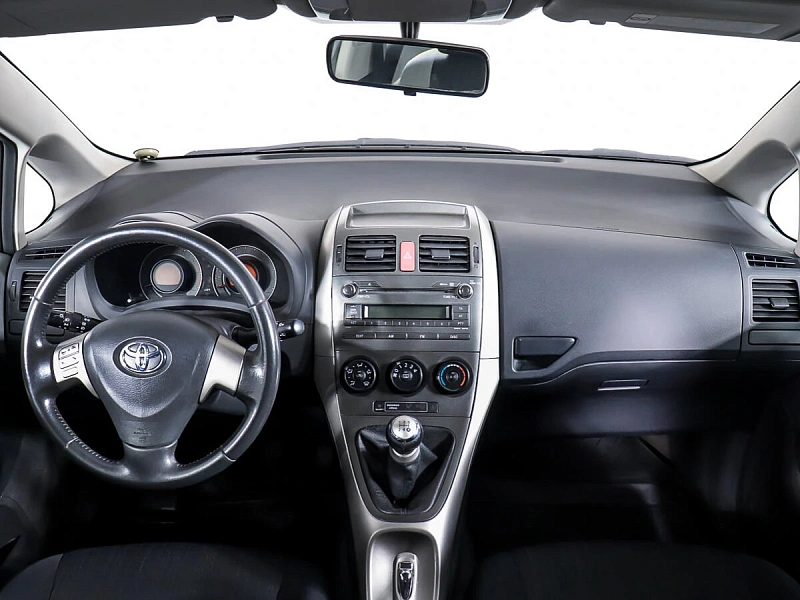 Auris