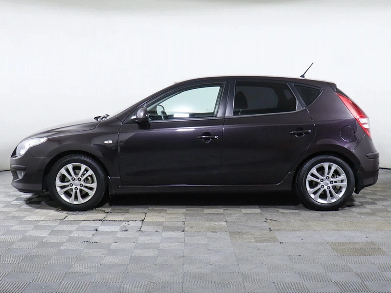 i30