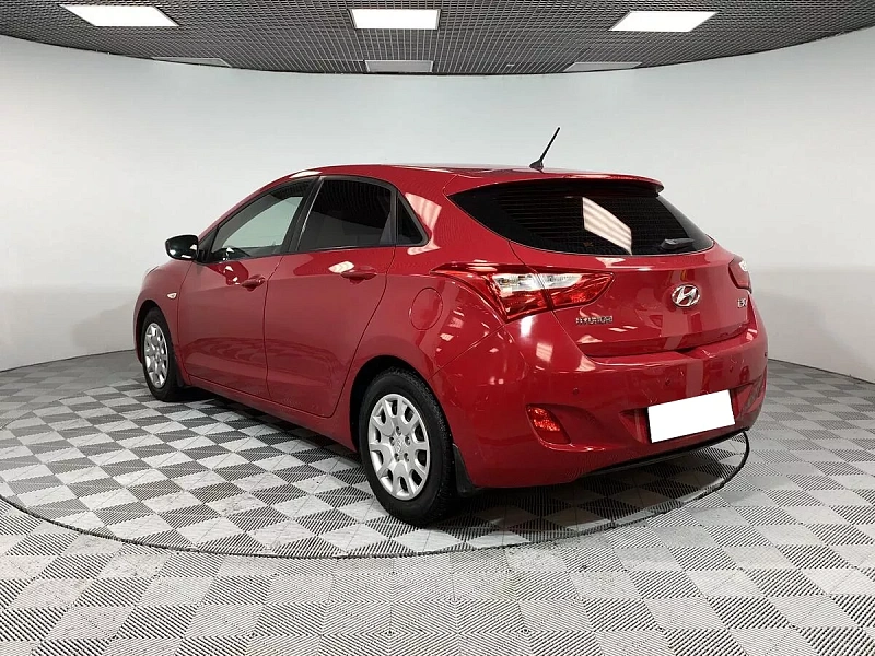 i30