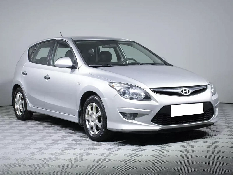 i30