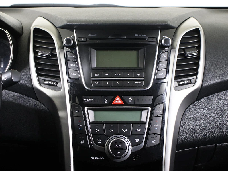 i30
