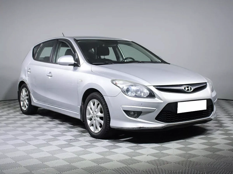 i30