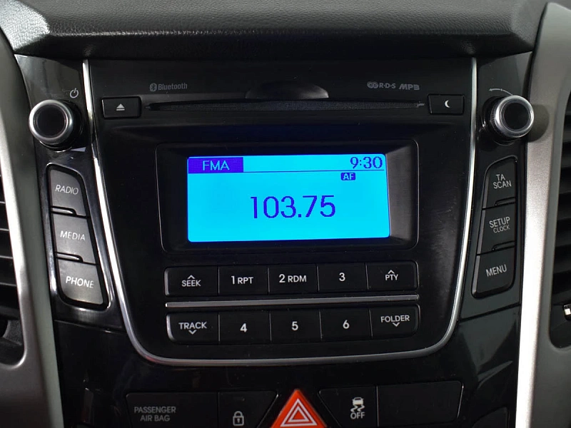 i30