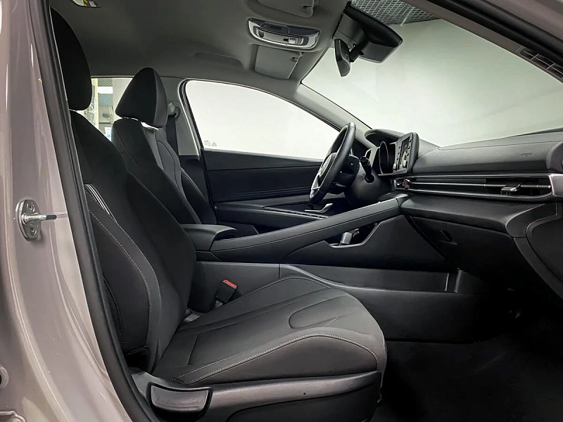 Elantra