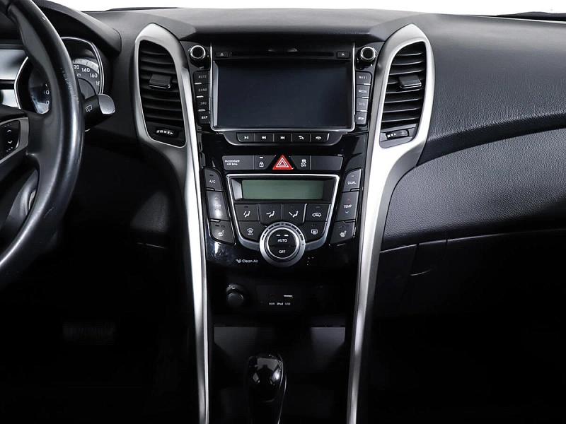i30