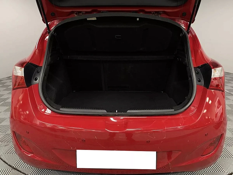 i30