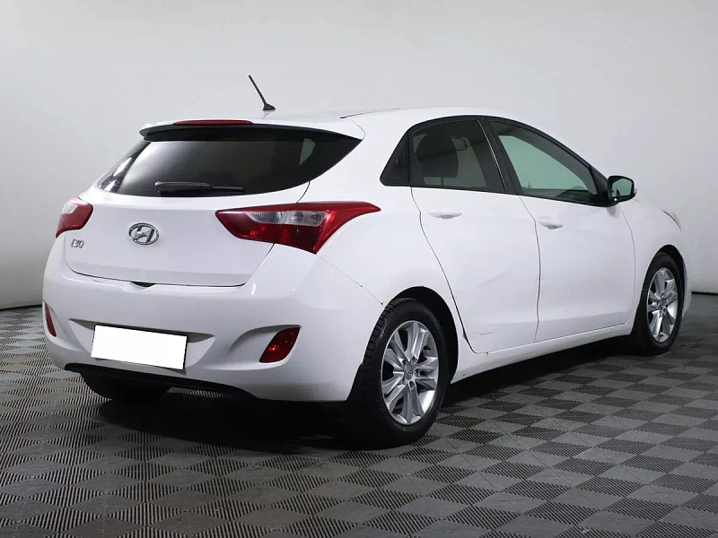 i30