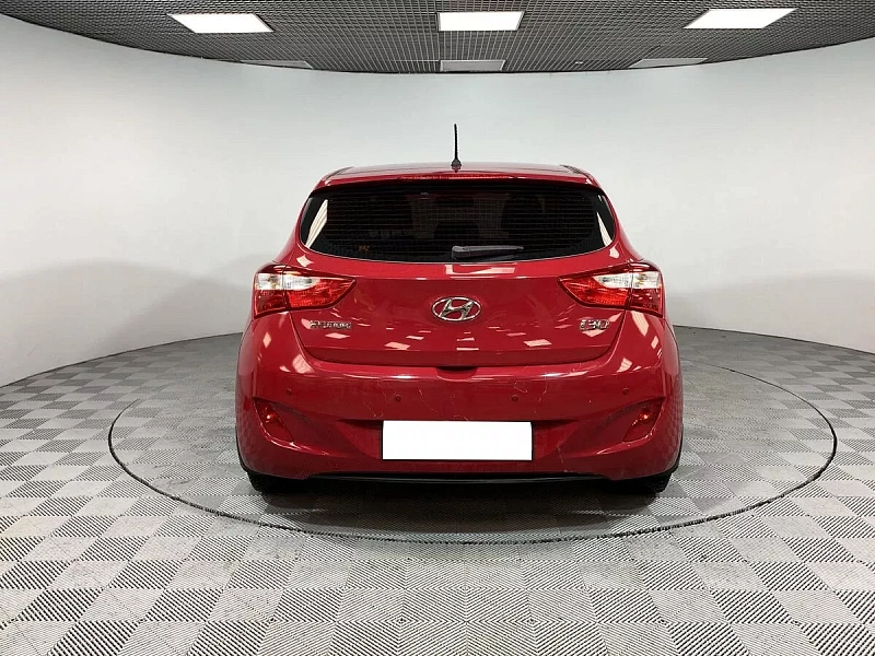 i30