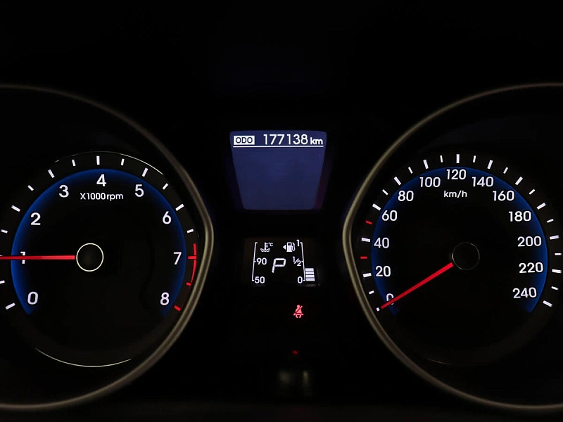 i30