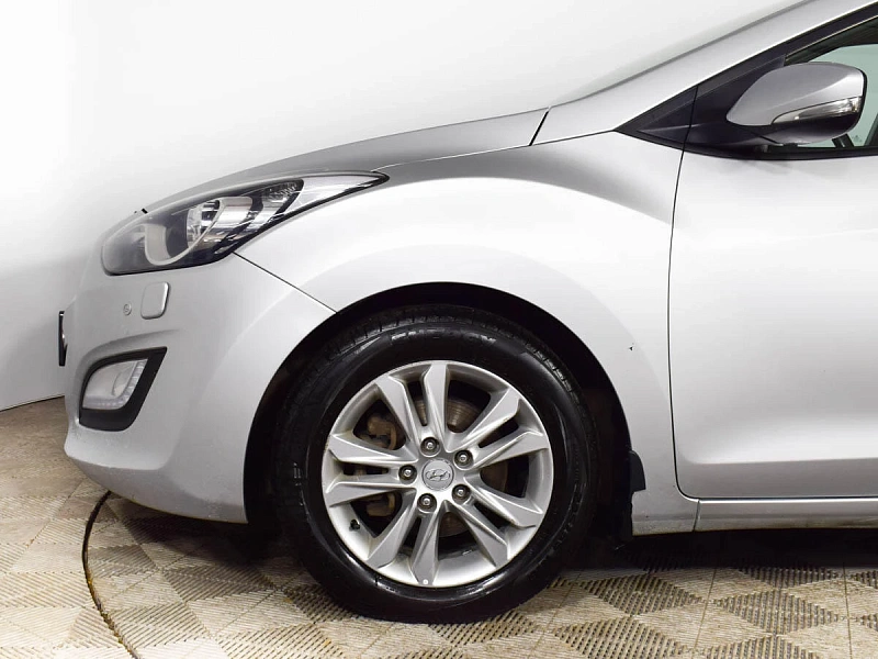 i30
