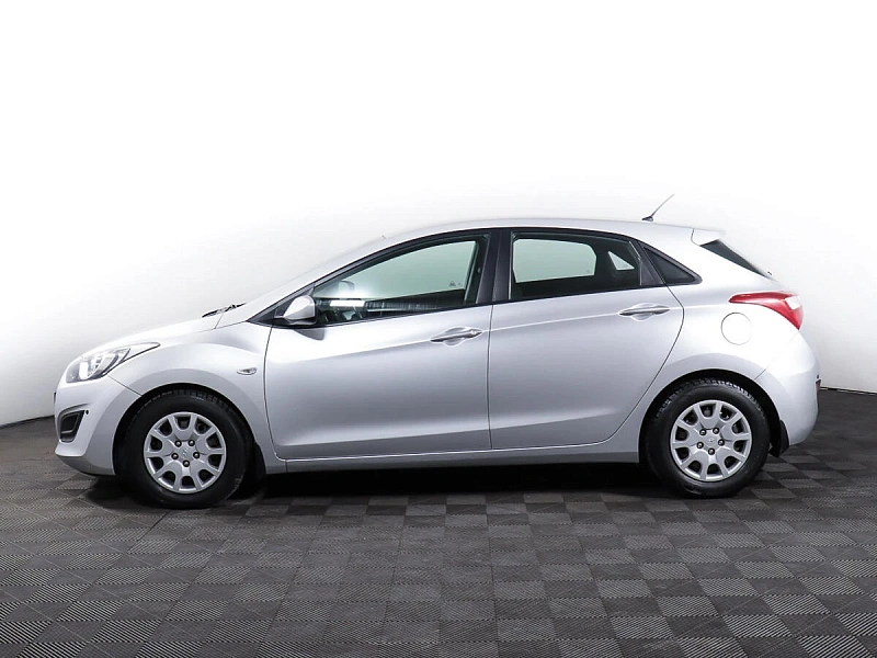 i30