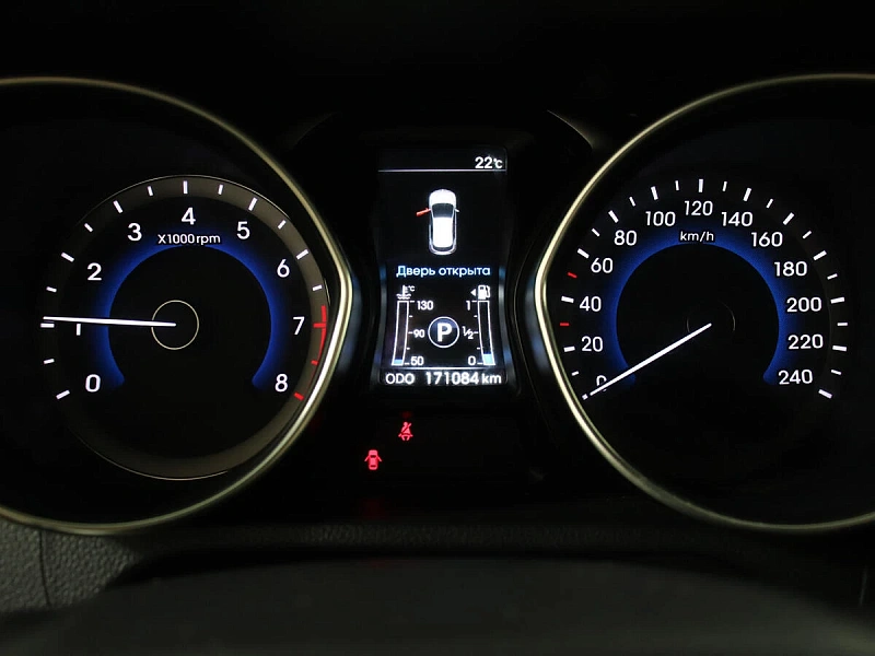 i30