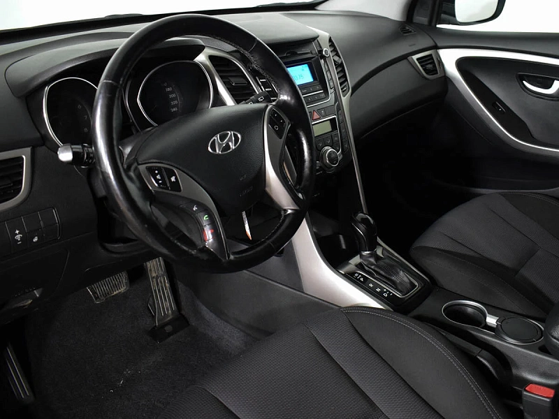 i30