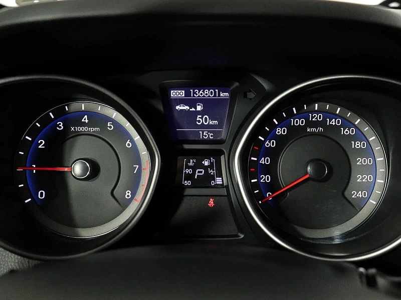 i30