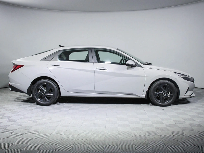 Elantra