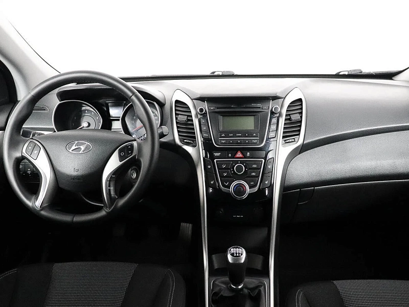 i30