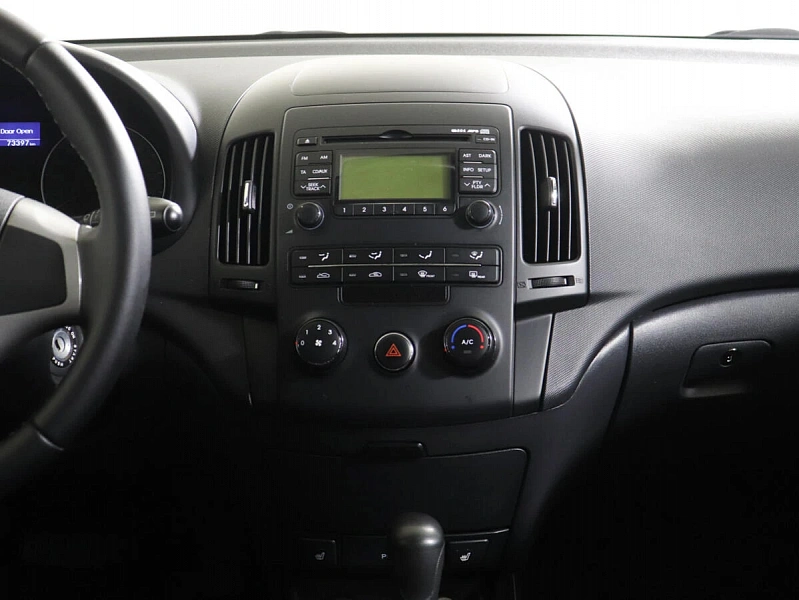 i30