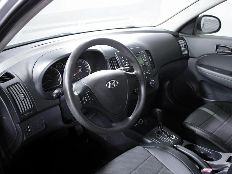 i30