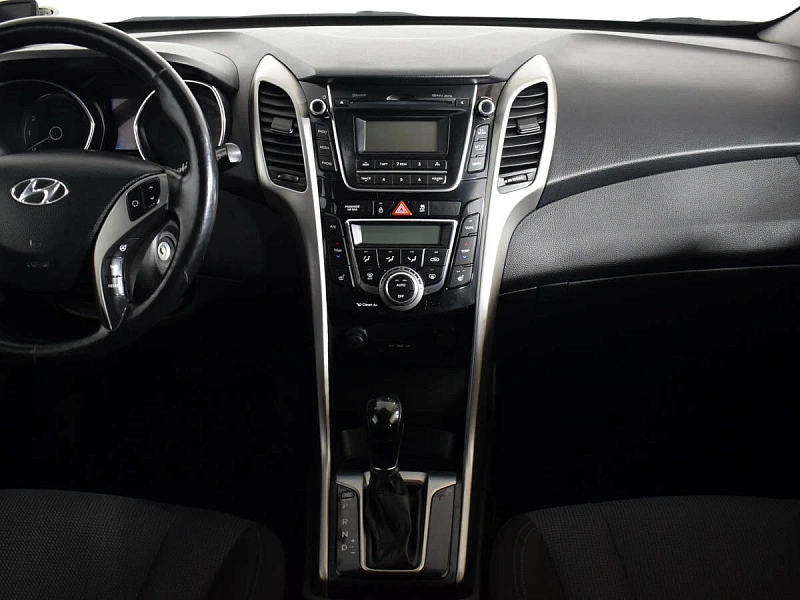i30