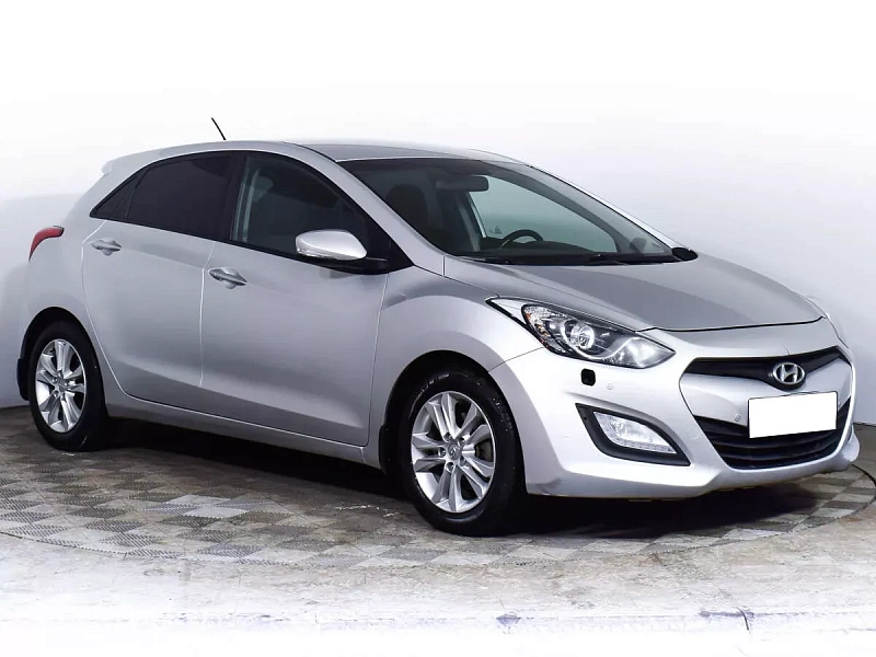 i30