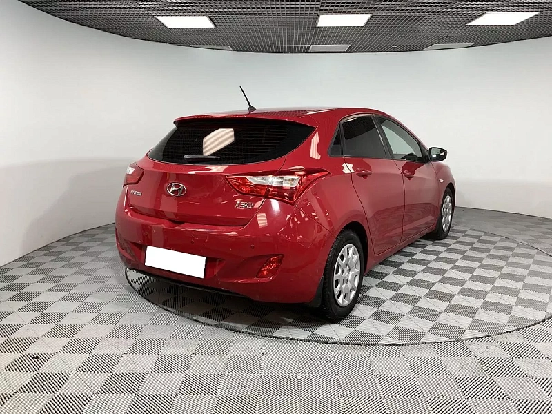 i30