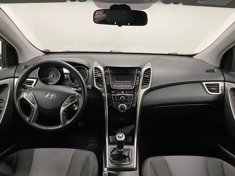 i30