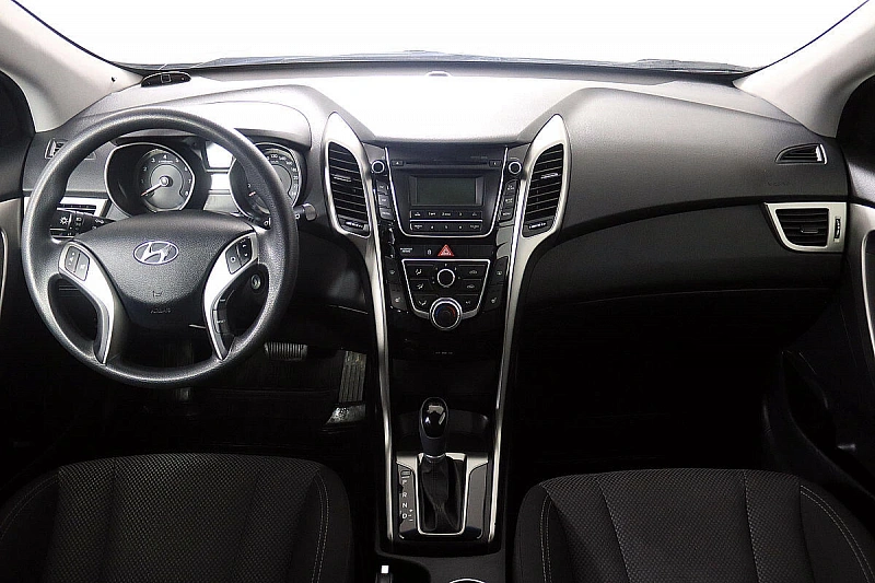 i30