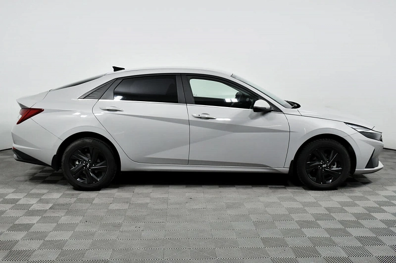 Elantra