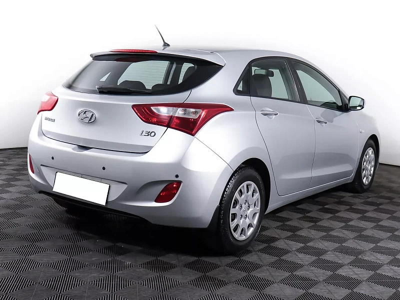 i30
