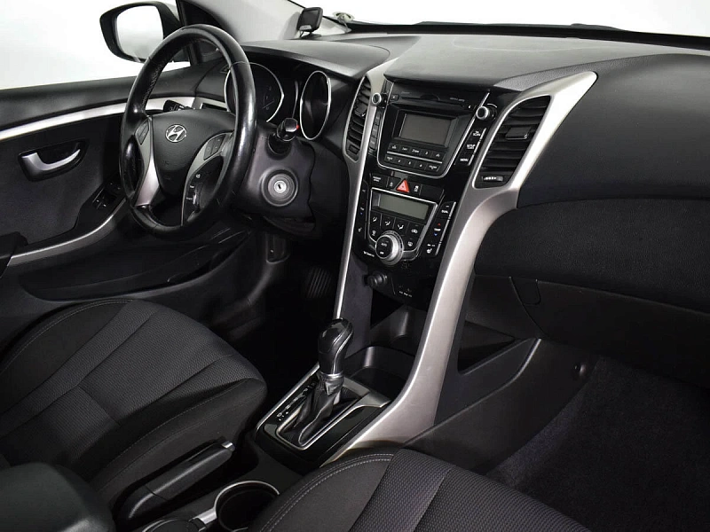 i30