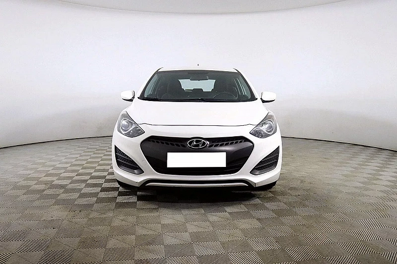 i30