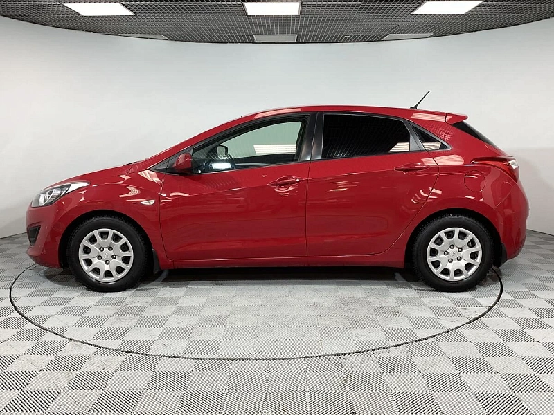 i30