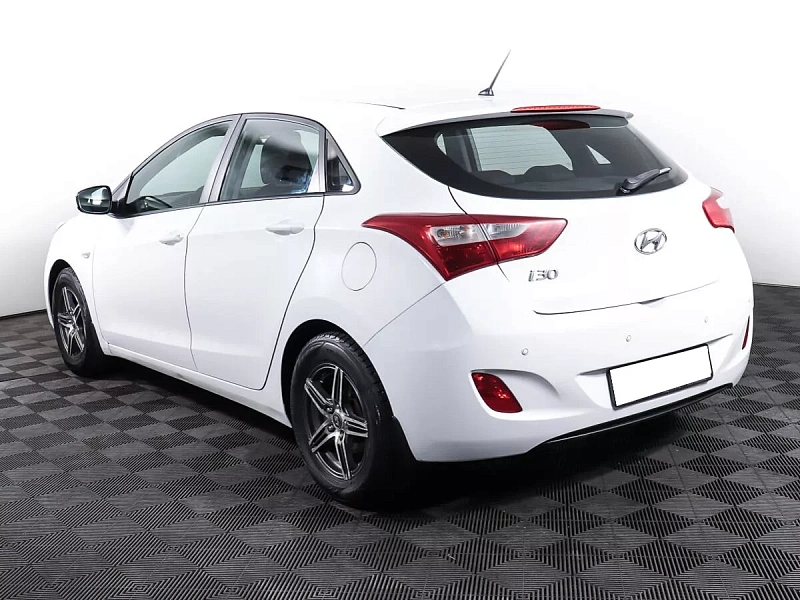 i30